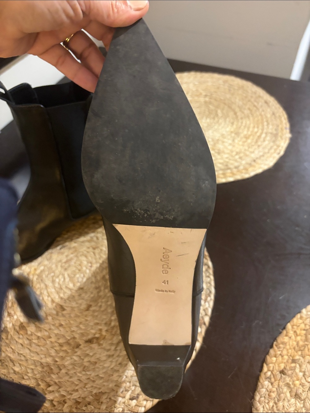 Aeyde Kiki Women's Black Pointed Toe ankle Boots - Leather Sz 41 9.5 10 like new - Picture 2 of 7